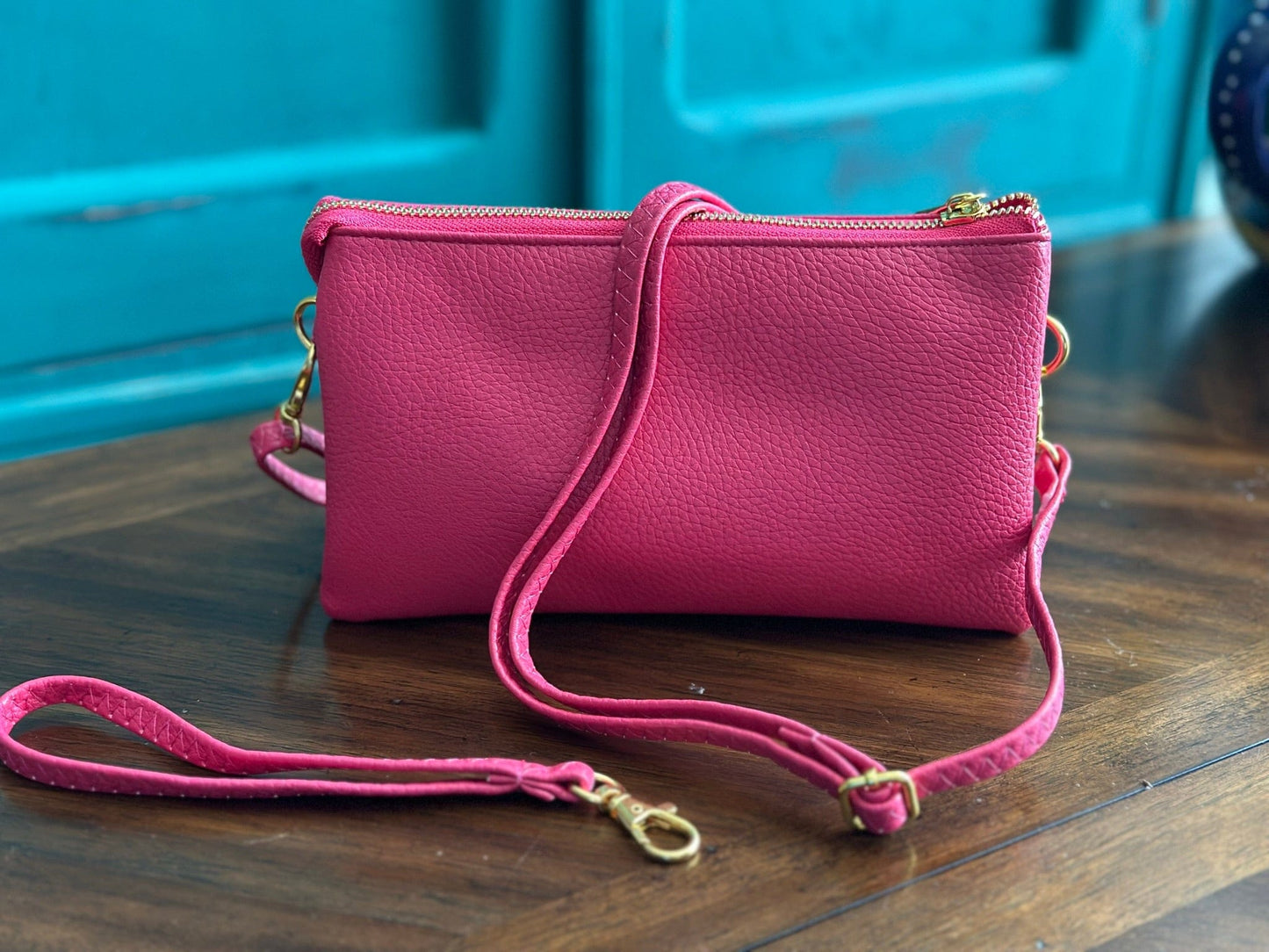BRIGHT PINK WRISTLET OR PURSE